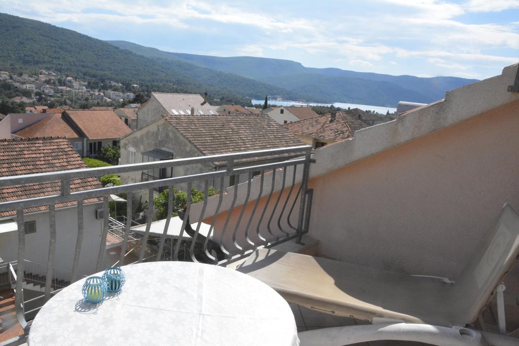 Apartments Bakuk Stari Grad  Exterior foto