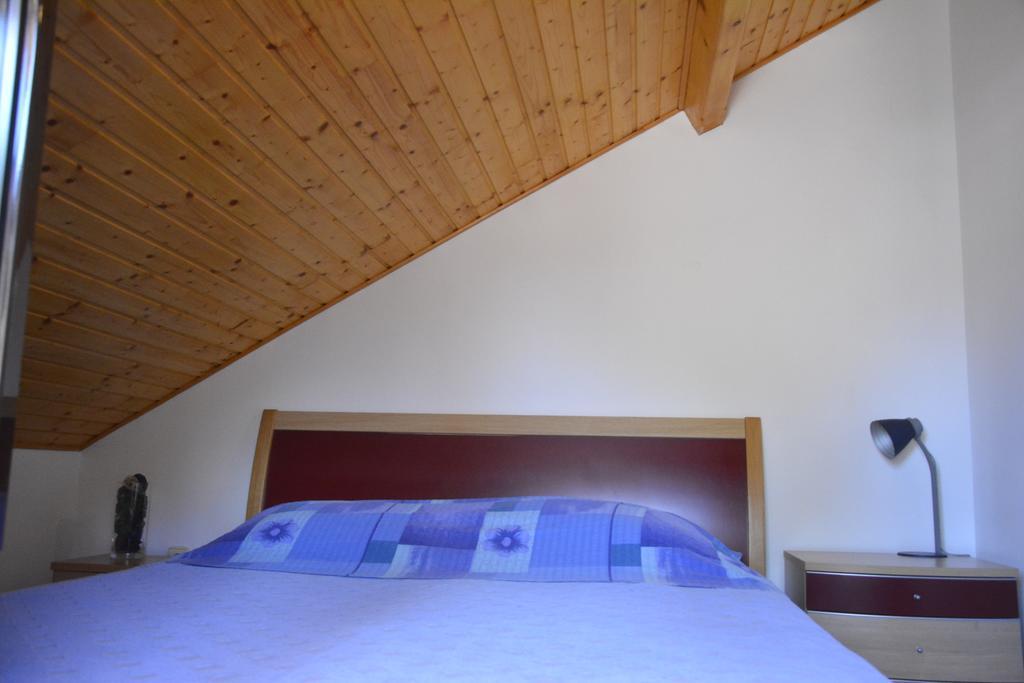 Apartments Bakuk Stari Grad  Exterior foto